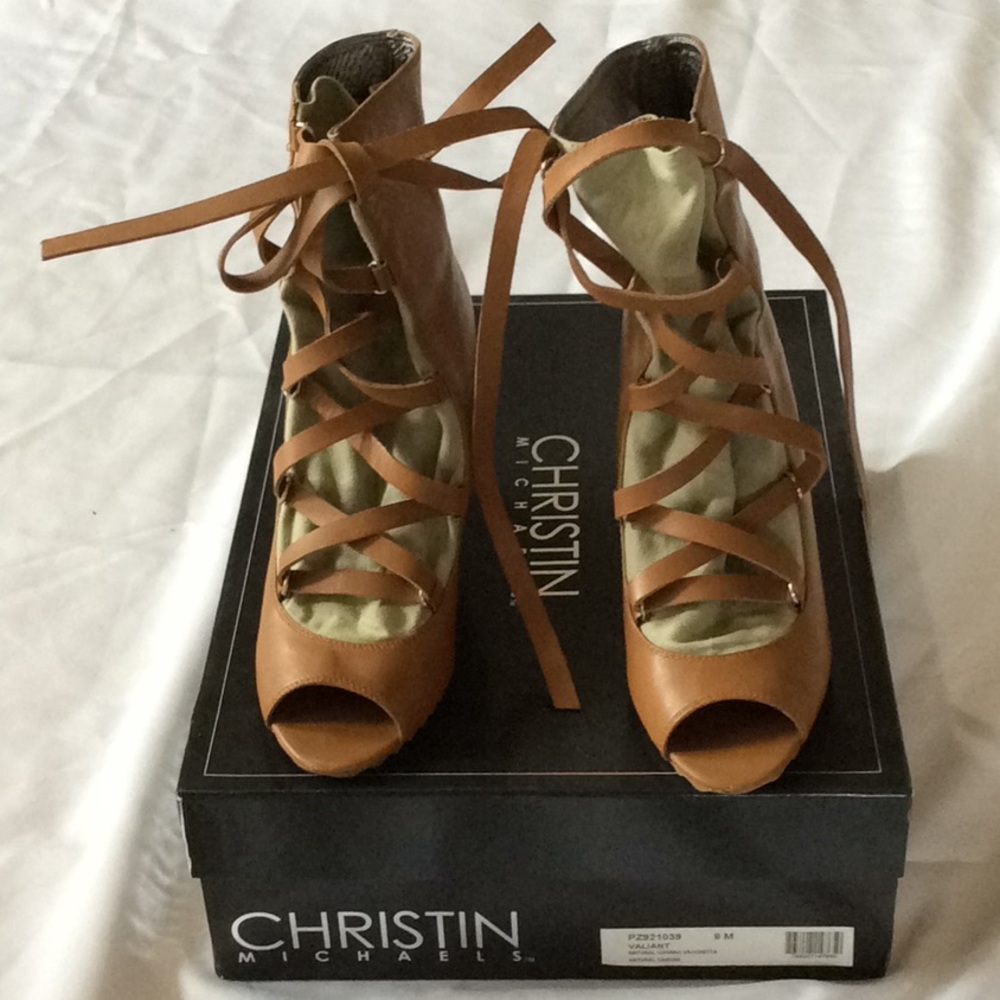Christian Michaels leather 2tone booties